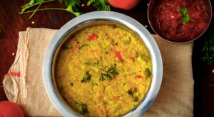Gajar Ki Khichdi Recipe: How To Make This Comfort Food For Quick Meal