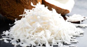 Sweetened Vs. Unsweetened Shredded Coconut: Which Is The Better Buy? – The Daily Meal