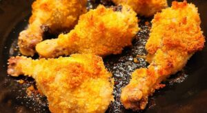 Moist & Crispy 4-Ingredient Baked Chicken Recipe Scores Big | Poultry | 30Seconds Food