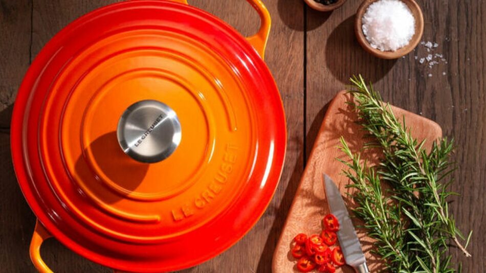 The best Dutch ovens to buy for the holidays, according to reviews