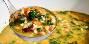 Slow-Cooker Bean, Kale & Barley Soup