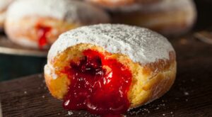 Traditional Polish Paczki Donuts Recipe: These Filled Doughnuts Are Dynamite | Desserts | 30Seconds Food