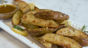 Crispy Greek lemon potato wedge recipe from Granbaby Cakes