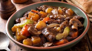 Hearty Beef Stew Recipe: The Most Delicious Beef Stew Takes Less Than an Hour | Soups | 30Seconds Food