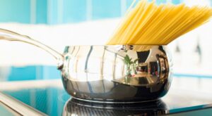Italian Chefs Share The Mistake Way Too Many People Make When Boiling Pasta