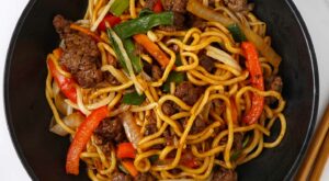 Easy Beef Chow Mein – Khin’s Kitchen ( Ground Beef Noodle Stir Fry )