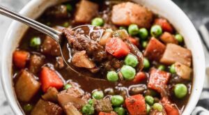 Crockpot Beef Stew {Healthy Slow Cooker Stew} – WellPlated.com