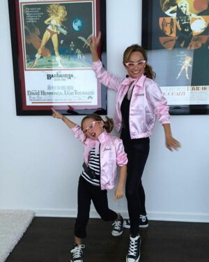 Giada DeLaurentiis on Instagram: “Pink ladies… @foxyfleet #happyhalloween #mommymoments” | Grease halloween costumes, Pink lady costume, Bff halloween costumes