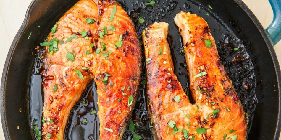 You Only Need 10 Minutes To Make These Buttery Salmon Steaks