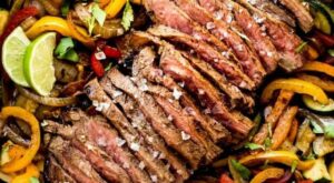 These Whole30 easy steak fajitas are quick to make and full of so much flavor. In fact, you’ll only need one pan… | Easy steak fajitas, Fajita recipe, Steak fajitas