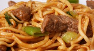 Easy Beef And Garlic Noodles | By Tasty UK | Facebook