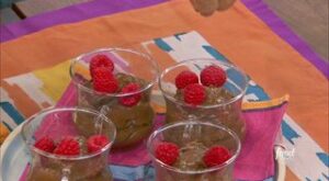 How to Make Geoffrey’s Magic Mousse | You won’t even BELIEVE how easy this chocolate mousse is! It’s truly ✨magical✨

Watch #TheKitchen with Geoffrey Zakarian > Saturdays at 11a|10c and… | By Food Network | Facebook