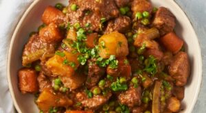 The BEST Easy Beef Stew Recipe (Takes Just 10 Minutes To Prep)