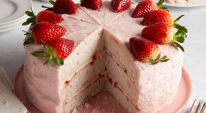 83 Strawberry Dessert Recipes to Swoon Over
