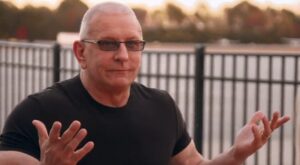 Who Stole the Cookies? Meme | They just disappeared, I guess 🤷‍♂️🍪

#RestaurantImpossible with Chef Robert Irvine > Thursdays at 8|7c | By Food Network | Facebook