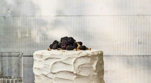 18 Dessert Recipes To Make the Most of Fresh Blackberries