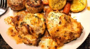 3-Ingredient Honey Mustard Baked Chicken Recipe Will Not Disappoint | Poultry | 30Seconds Food