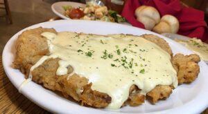 Chicken-fried steak and Texas sheet cake: Texas Reddit users dish on their favorite comfort foods
