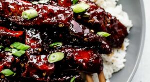 This recipe for easy Mongolian Beef makes it simple to make your favorite takeout di… | Mongolian beef recipes, Easy mongolian beef, Mongolian beef recipe pf changs