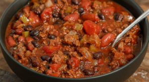 Easy Beef and Venison Chili