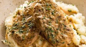 Slow Cooker Pork Chops – The Salty Marshmallow