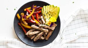 Healthy & Easy Beef Fajitas You Can Make in 15 Minutes