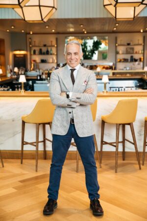Inside Chef Geoffrey Zakarian’s New Beachfront Restaurant