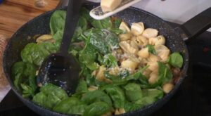 Cooking With Coles: Courtney Roulston cooks Italian sausage pasta with spinach