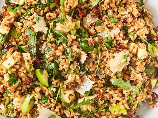 Grain Lovers: Meet Our New Favorite Farro Salad