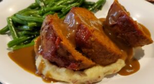 Review: Cousin Megan’s Traditional Meatloaf from 50s Prime Time Café