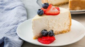 Trying Out a Keto Diet? You Need To Try This Cheesecake