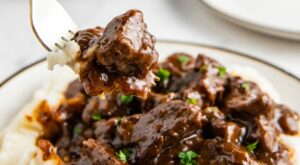 The Best Beef Tips Recipe | Super Tender Beef In A Rich Brown Gravy!