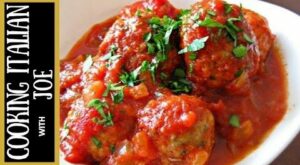 ITALY MENU | Homemade meatballs, Italian cooking, Recipes