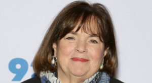Ina Garten’s Tip For Cutting Parchment Paper Into A Perfect Circle