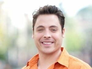 Jeff Mauro, Winner of Food Network Star | The FN Dish – Food Network Blog | Jeff mauro, Food network star, Food network recipes