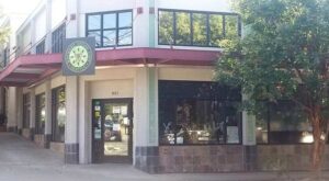 Wayward Vegan Cafe, Seattle’s King of Vegan Comfort Food, Is Closing