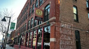 The Old Spaghetti Works permanently closes Des Moines location after 45 years on Court Avenue