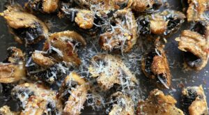 Easy Parmesan Mushrooms – Hungry Happens
