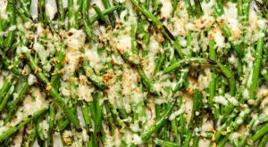 Parmesan Roasted Green Beans Are Loaded With Cheesy, Garlicky Goodness