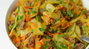 Ground Beef and Cabbage – The Yummy Bowl