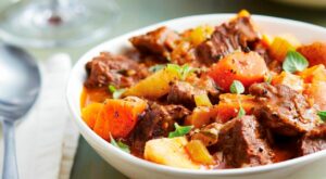 Easy beef stew recipe for hearty winter meal