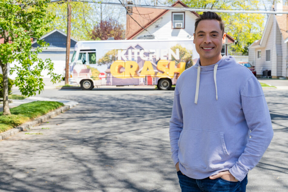Jeff Mauro Hits the Suburbs to Surprise Neighborhood Block Parties with the Ultimate Outdoor Culinary Competition on the Return of Food Network’s Kitchen Crash