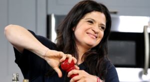 Alex Guarnaschelli Is Missing a Fingertip Thanks to a Mishap on Set – The Kitchn