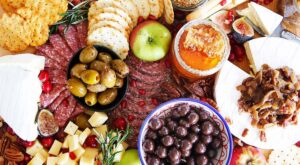 How to Make A Charcuterie Board – Lexi’s Clean Kitchen