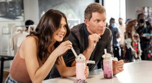 Bobby Flay’s Daughter Sophie Says It’s Been ‘So Lovely’ Getting to Know His Girlfriend Christina Pérez – PEOPLE