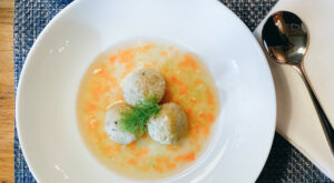 Chef-Approved Matzoh Ball Soup Recipe | JewishBoston – jewishboston.com