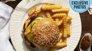‘The Menu’ Double Cheeseburger — Get the Recipe – PEOPLE