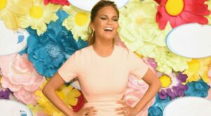 This Is Chrissy Teigen’s Go-To Healthy Meal – Health.com