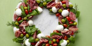 How to Make a Very Merry Christmas Charcuterie Board – The Pioneer Woman