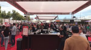 We attended The Player’s Tailgate with Bobby Flay and here’s everything we ate – 12news.com KPNX